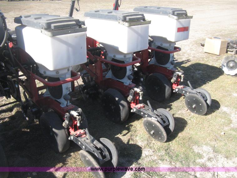 image for item I5713 2004 AGCO White 8706 planter