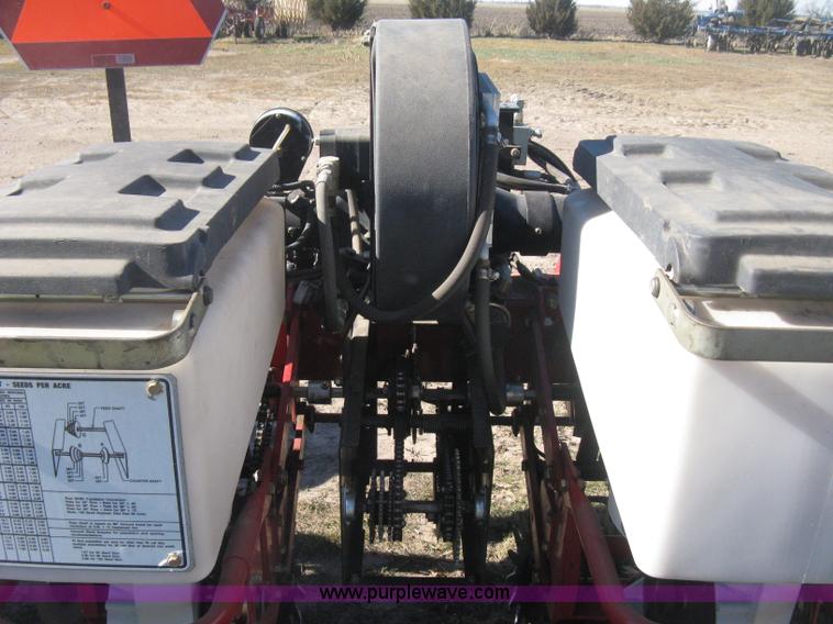 image for item I5713 2004 AGCO White 8706 planter