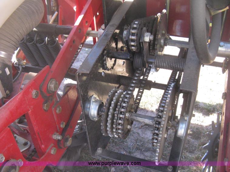 image for item I5713 2004 AGCO White 8706 planter