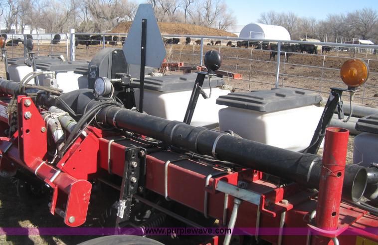 image for item I5713 2004 AGCO White 8706 planter