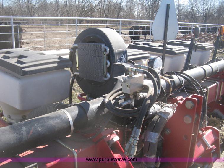 image for item I5713 2004 AGCO White 8706 planter