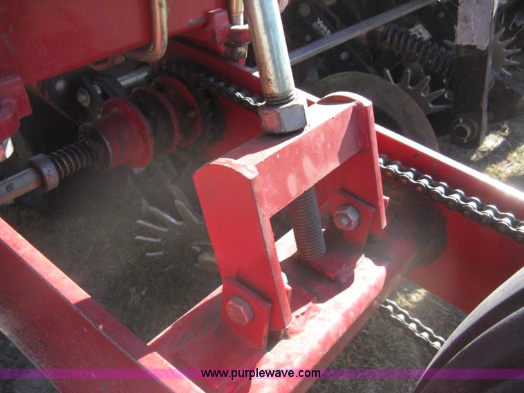 image for item I5713 2004 AGCO White 8706 planter