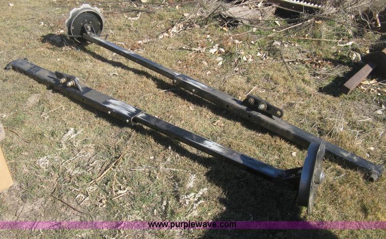 image for item I5713 2004 AGCO White 8706 planter