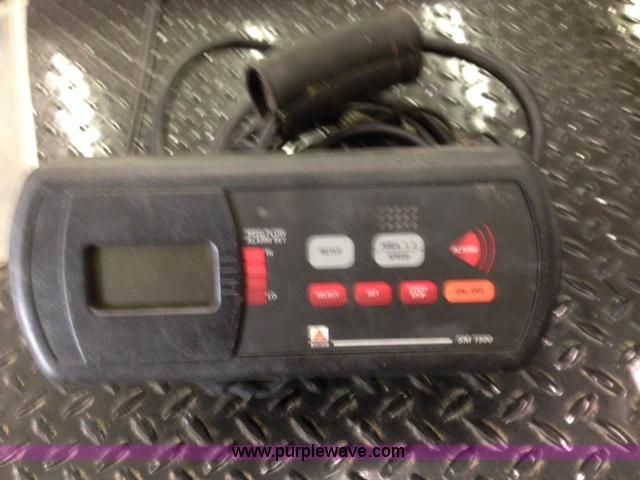 image for item I5713 2004 AGCO White 8706 planter