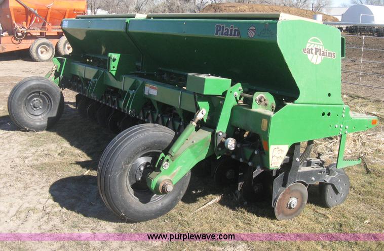 image for item I5714 1997 Great Plains Solid Stand 1510 grain drill