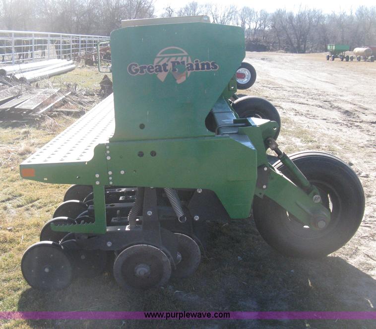 image for item I5714 1997 Great Plains Solid Stand 1510 grain drill