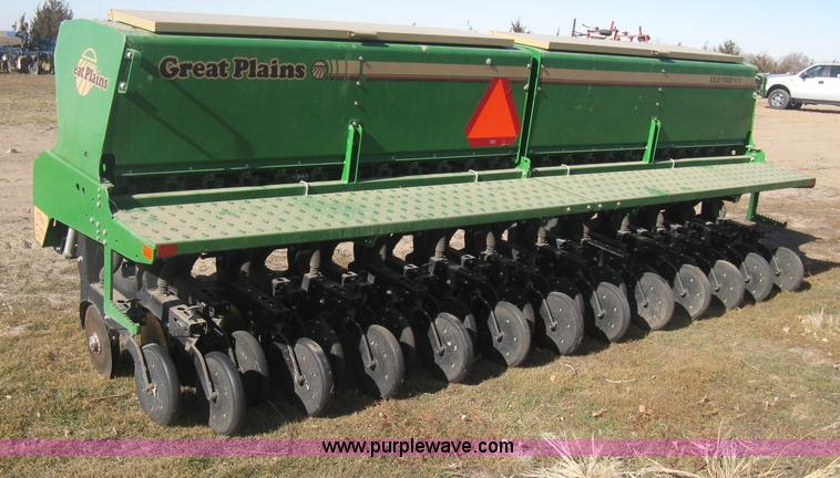 image for item I5714 1997 Great Plains Solid Stand 1510 grain drill