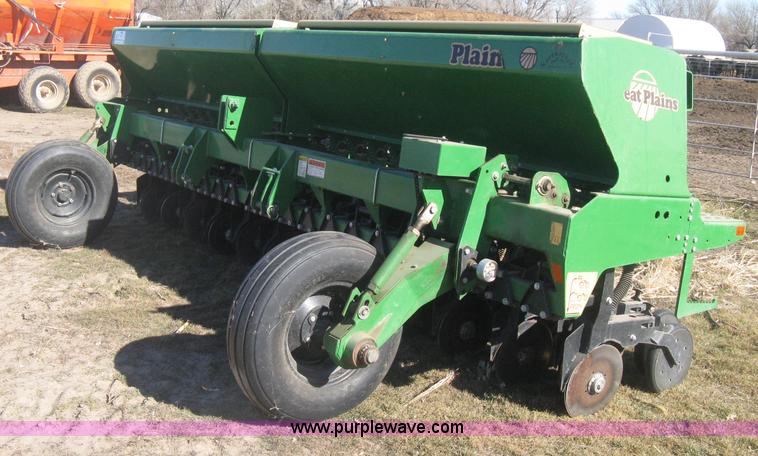 image for item I5714 1997 Great Plains Solid Stand 1510 grain drill