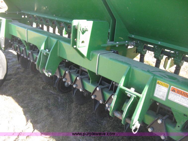 image for item I5714 1997 Great Plains Solid Stand 1510 grain drill