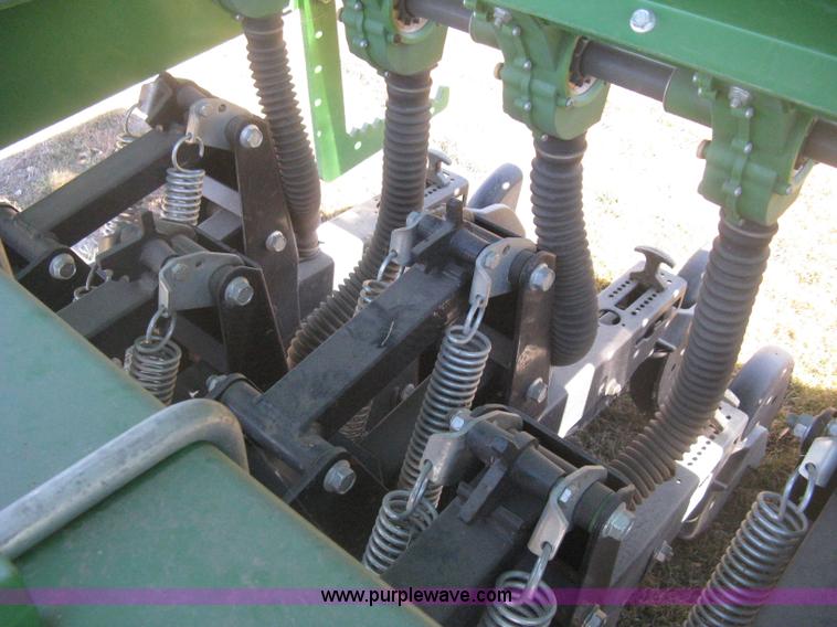 image for item I5714 1997 Great Plains Solid Stand 1510 grain drill