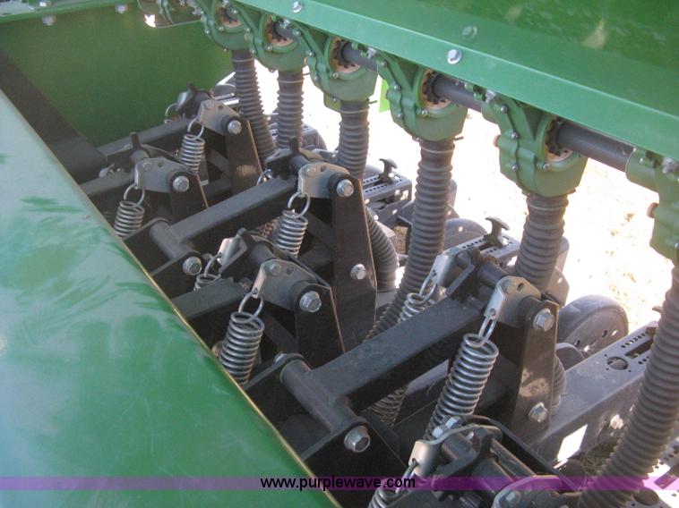 image for item I5714 1997 Great Plains Solid Stand 1510 grain drill