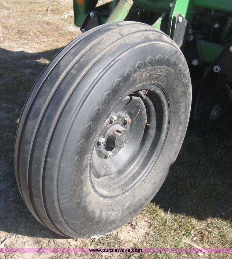 image for item I5714 1997 Great Plains Solid Stand 1510 grain drill