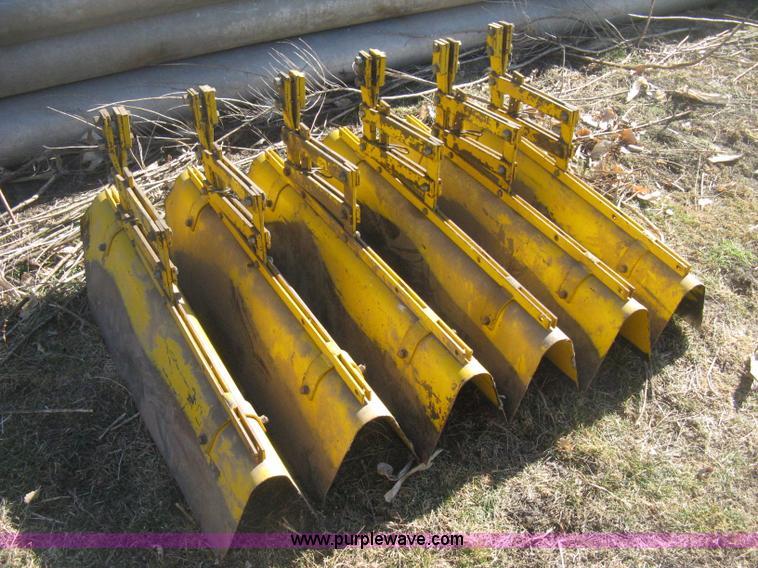 image for item I5715 Buffalo 4600-6H-30 multi-function cultivator