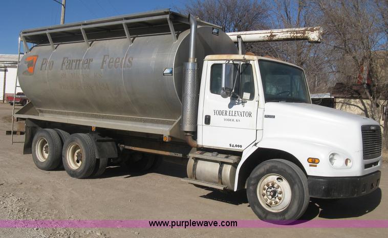 image for item I5718 1999 Freightliner FL112 feed delivery truck