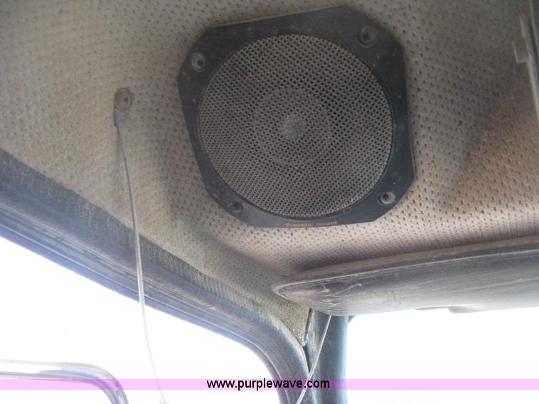 image for item I5718 1999 Freightliner FL112 feed delivery truck