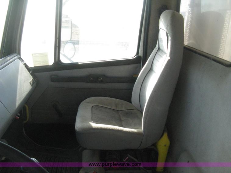 image for item I5718 1999 Freightliner FL112 feed delivery truck