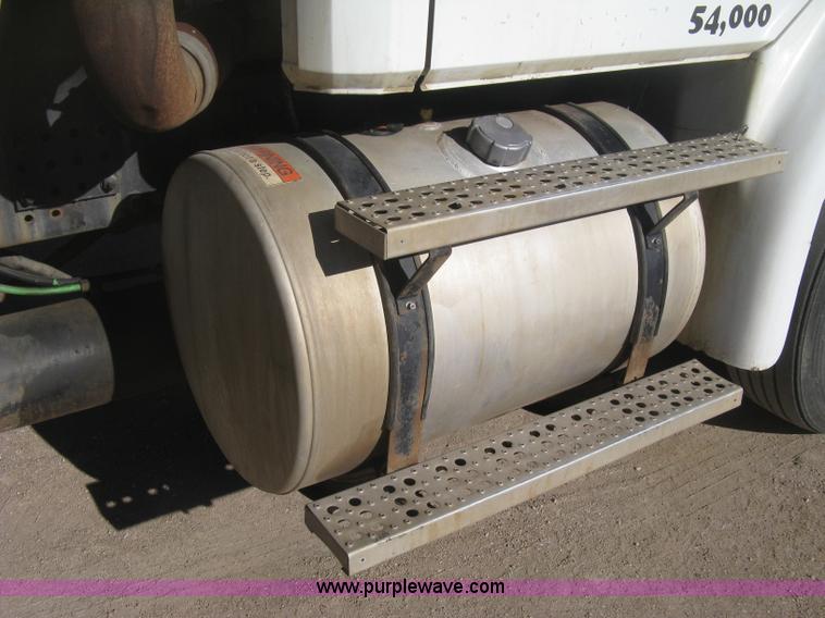 image for item I5718 1999 Freightliner FL112 feed delivery truck