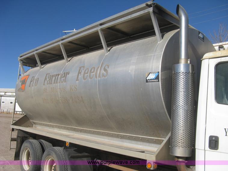 image for item I5718 1999 Freightliner FL112 feed delivery truck