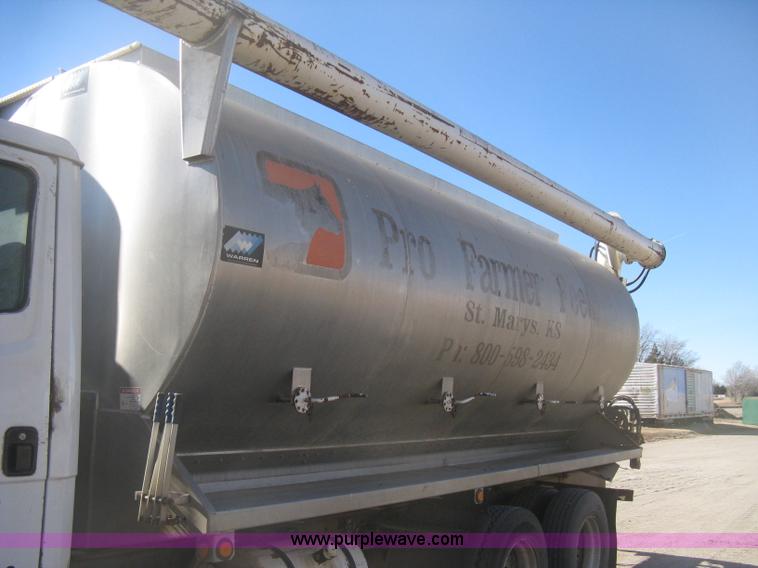 image for item I5718 1999 Freightliner FL112 feed delivery truck