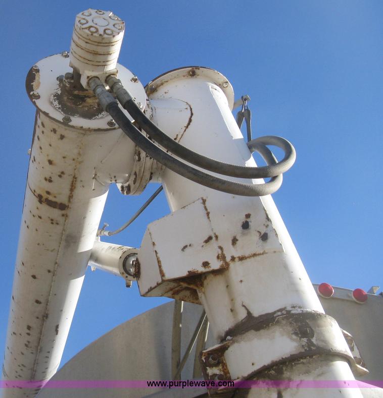 image for item I5718 1999 Freightliner FL112 feed delivery truck