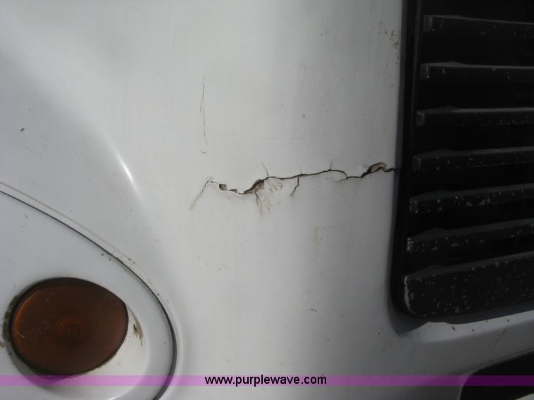 image for item I5718 1999 Freightliner FL112 feed delivery truck