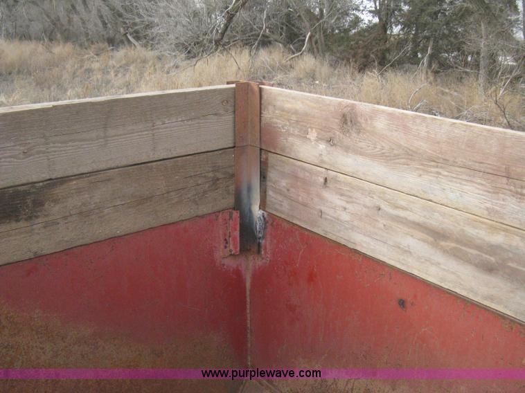 image for item I5722 Blair Feed-R-Wagon