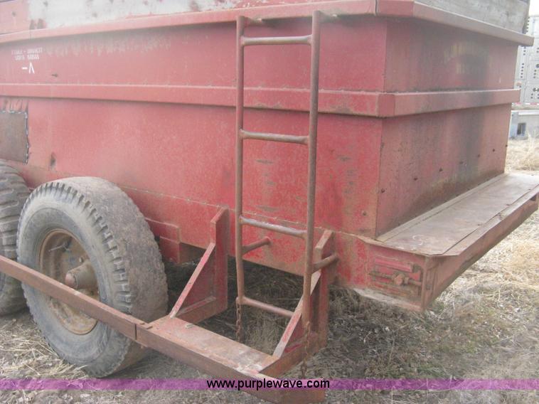 image for item I5722 Blair Feed-R-Wagon