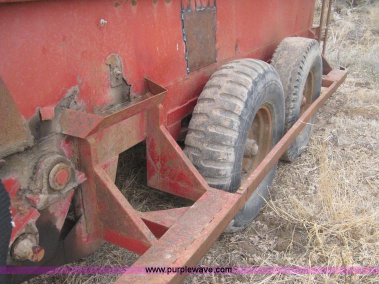 image for item I5722 Blair Feed-R-Wagon