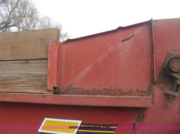 image for item I5722 Blair Feed-R-Wagon