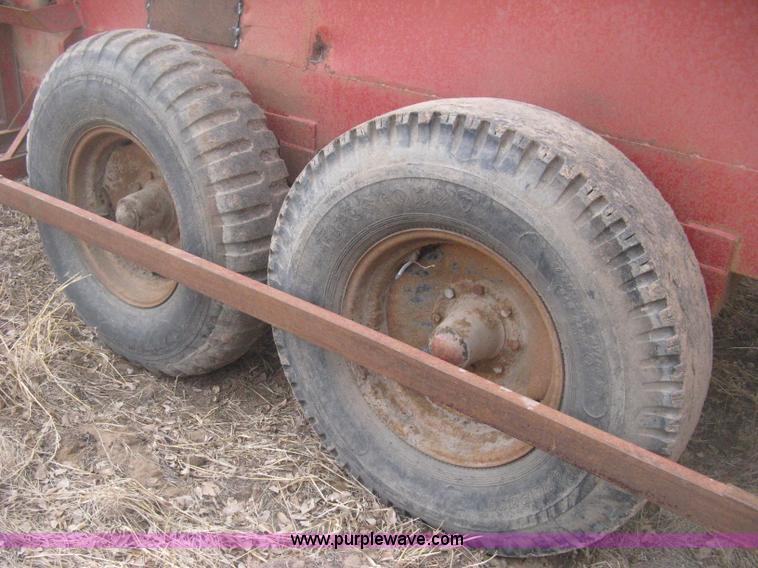 image for item I5722 Blair Feed-R-Wagon