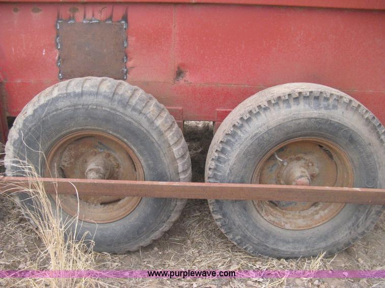 image for item I5722 Blair Feed-R-Wagon