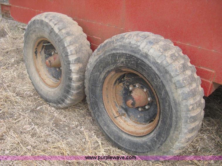 image for item I5722 Blair Feed-R-Wagon