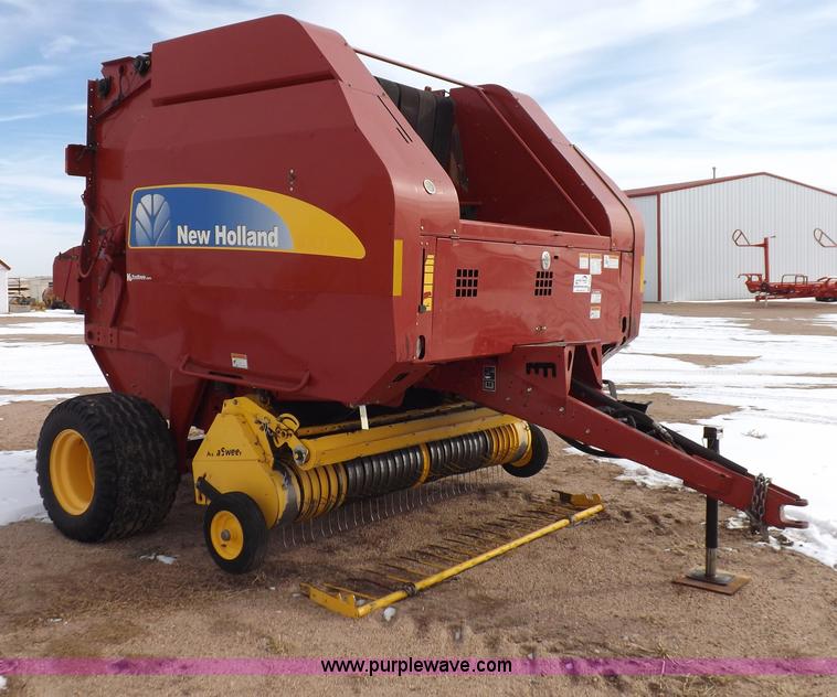 image for item I9207 2008 New Holland BR7090 round baler