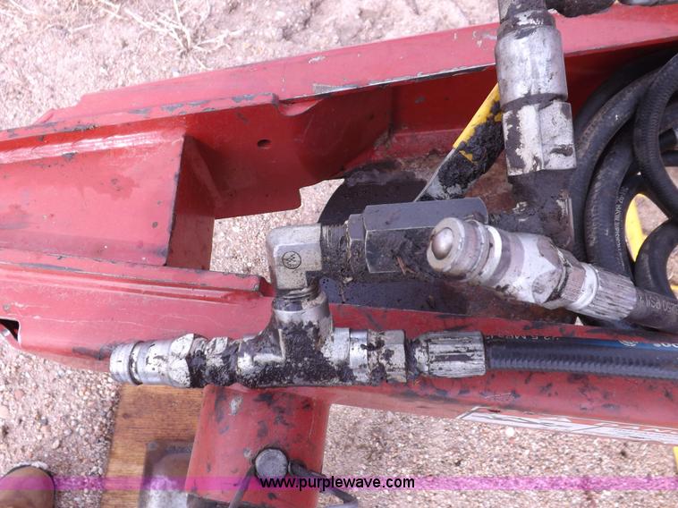 image for item I9207 2008 New Holland BR7090 round baler