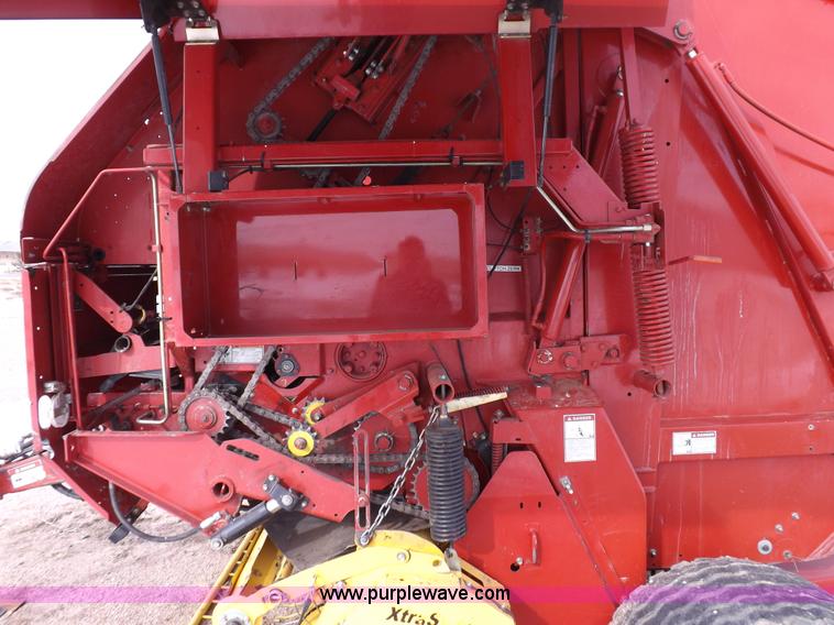 image for item I9207 2008 New Holland BR7090 round baler