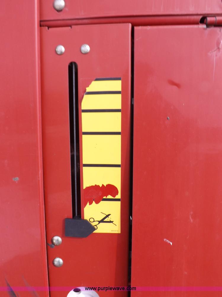 image for item I9207 2008 New Holland BR7090 round baler