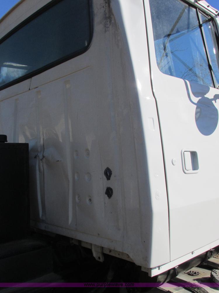 image for item AB9294 1995 Ford LT8000 dump truck