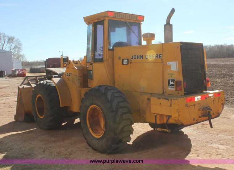 image for item AJ9497 1986 John Deere 644D wheel loader