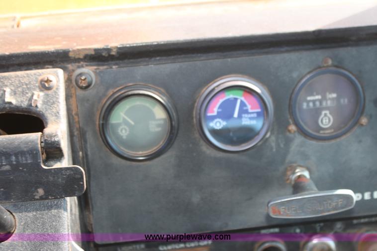 image for item AJ9497 1986 John Deere 644D wheel loader