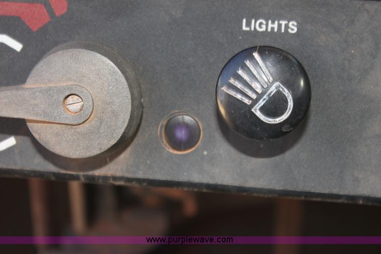 image for item AJ9497 1986 John Deere 644D wheel loader