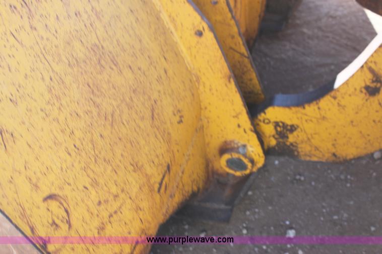 image for item AJ9497 1986 John Deere 644D wheel loader