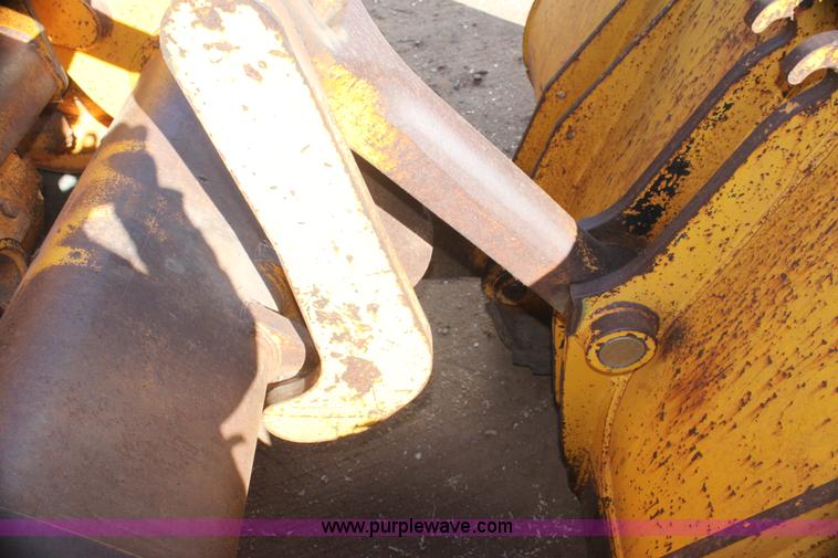 image for item AJ9497 1986 John Deere 644D wheel loader