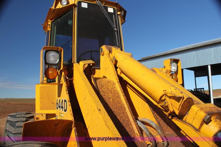 image for item AJ9497 1986 John Deere 644D wheel loader