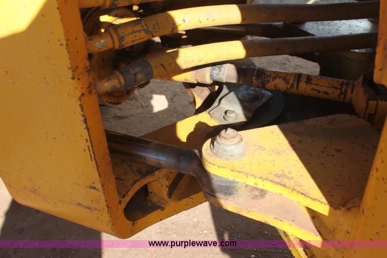 image for item AJ9497 1986 John Deere 644D wheel loader