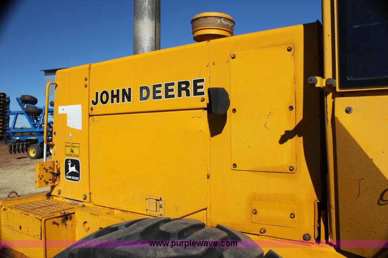 image for item AJ9497 1986 John Deere 644D wheel loader