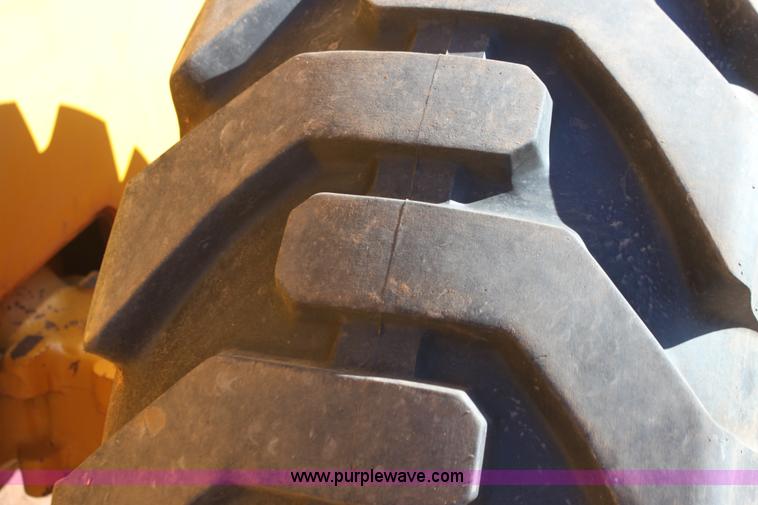 image for item AJ9497 1986 John Deere 644D wheel loader