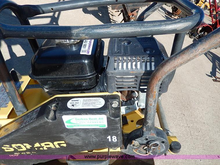 image for item AU9801 Bomag plate compactor