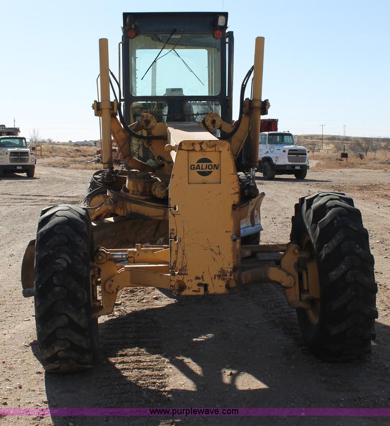 image for item C3688 1994 Galion 830 articulated motor grader