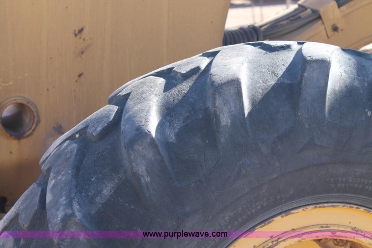 image for item C3688 1994 Galion 830 articulated motor grader