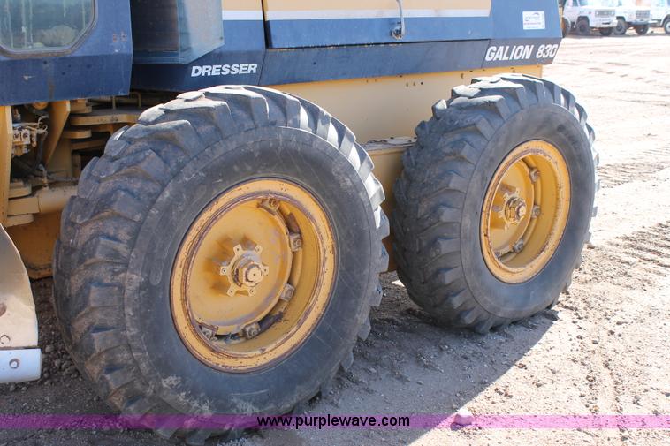 image for item C3688 1994 Galion 830 articulated motor grader